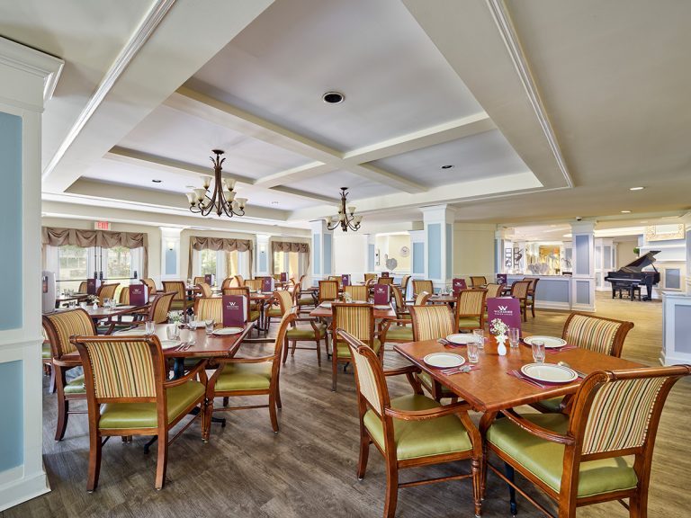 colliers-tamarac-dining-room-1200x